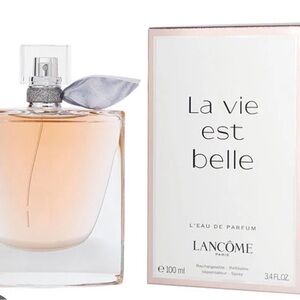 Lancome La Vie Est Belle Perfume - Pink and Silver